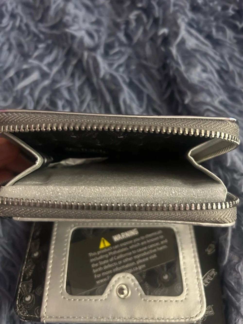 Von Dutch Metallic Silver Compact Wallet with Embossed Logo - Picture 4 of 5